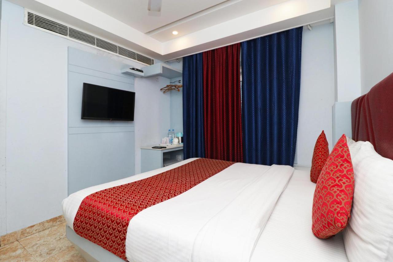 Hotel De Cruise - Railway Station New Delhi