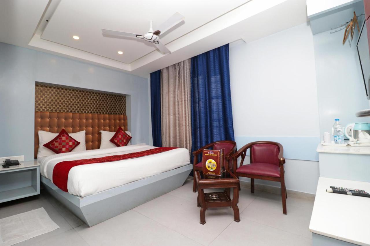 De Cruise - Railway Station 3* New Delhi