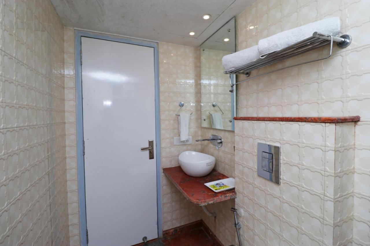 De Cruise - Railway Station Hotel 3*