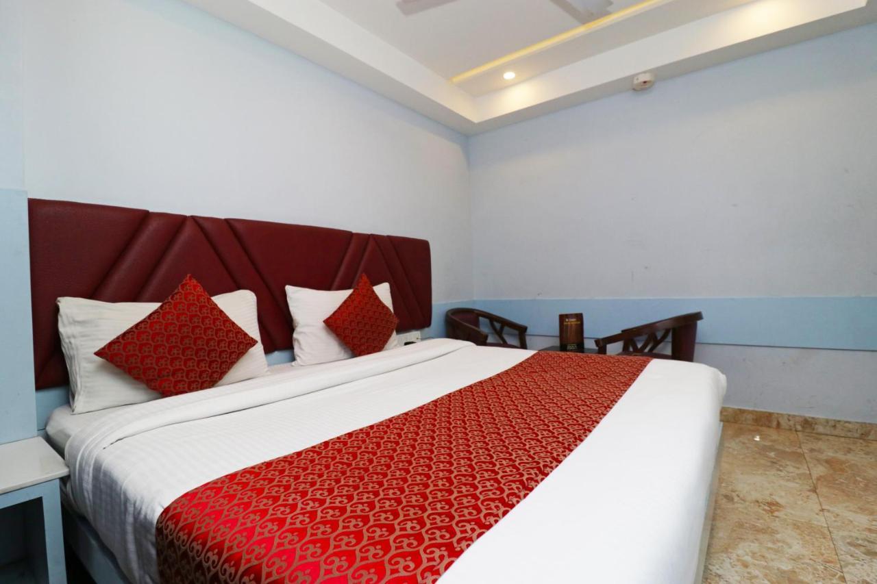 De Cruise - Railway Station Hotel New Delhi